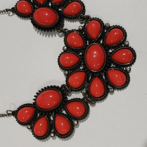 Mudd Red Floral Design Statement Necklace - Boho Chic Women's Fashion Jewelry - Picture 6 of 9